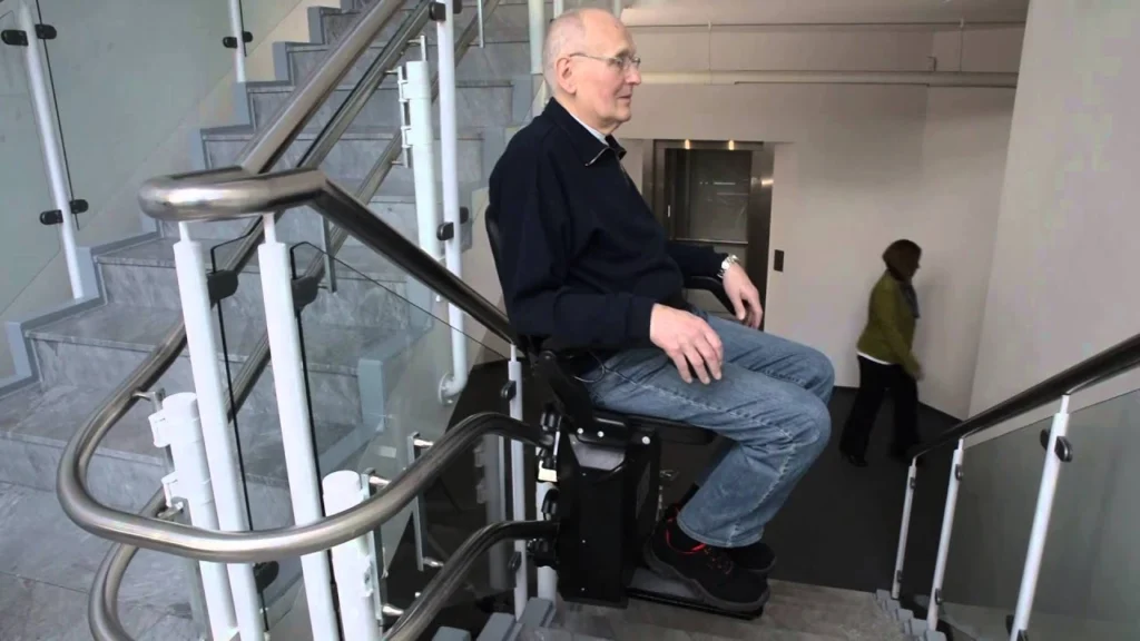 Hiro Treppenlift Traktionsantrieb Edelstahl