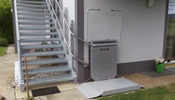 rollstuhllift außen
